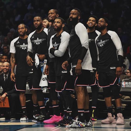 场最后一个 场最后一个